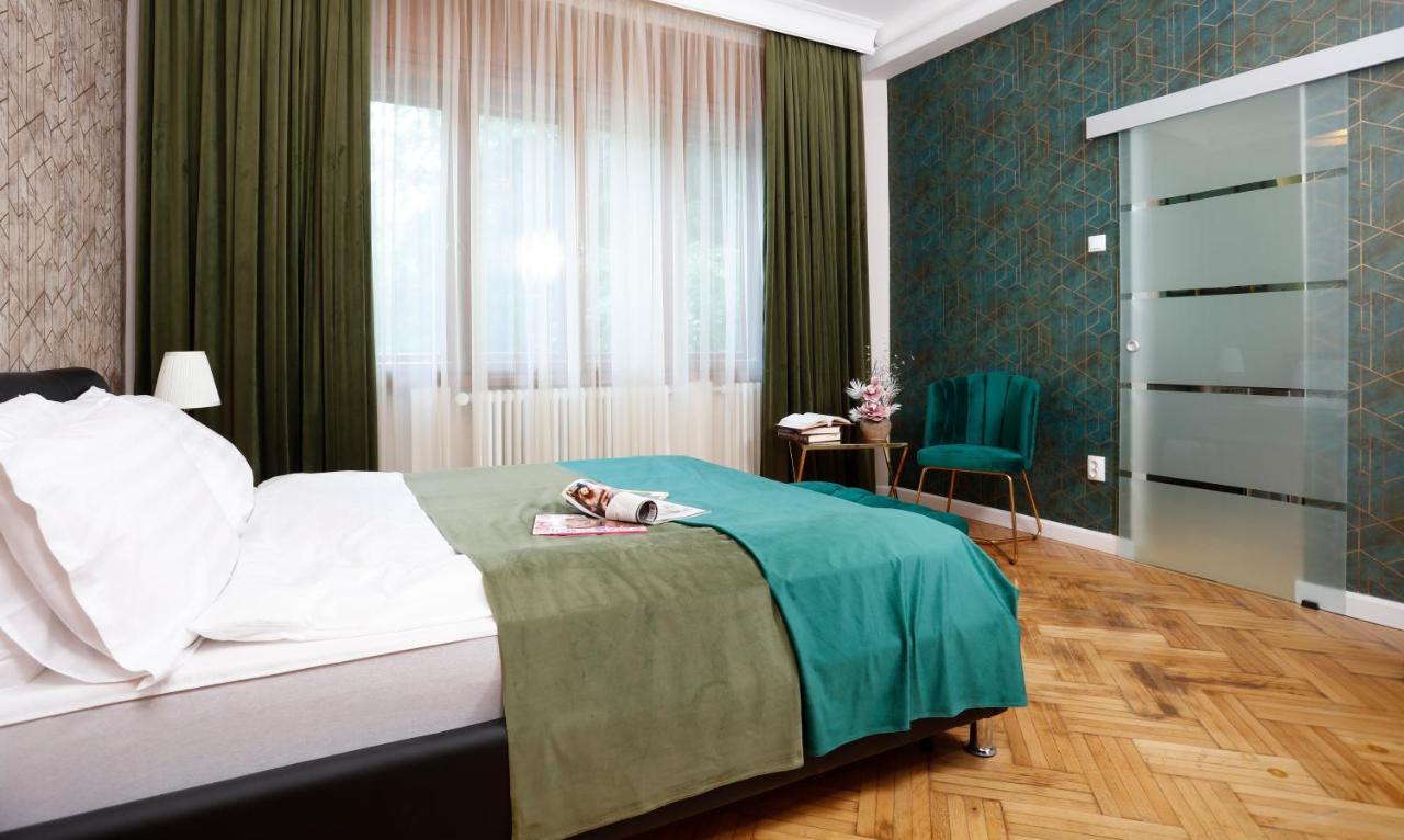 Grand Phillip Cismigiu Park Downtown Bucharest Apartment Exterior photo