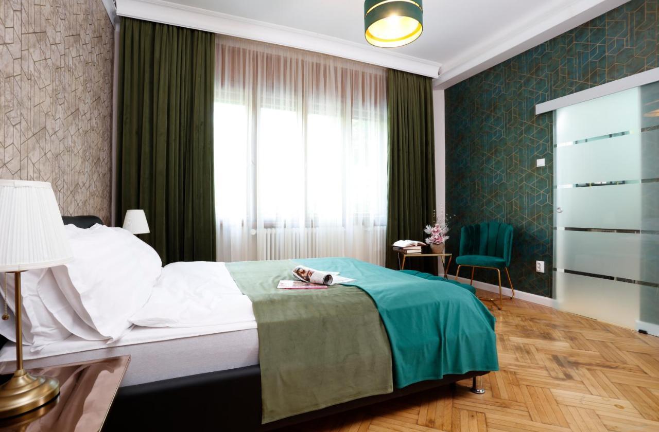 Grand Phillip Cismigiu Park Downtown Bucharest Apartment Exterior photo